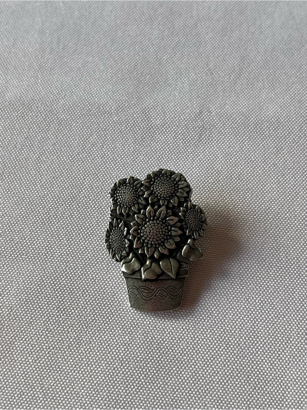 Vintage 2006 Birds & Blooms Limited Edition Pewter Sunflower Brooch Pin